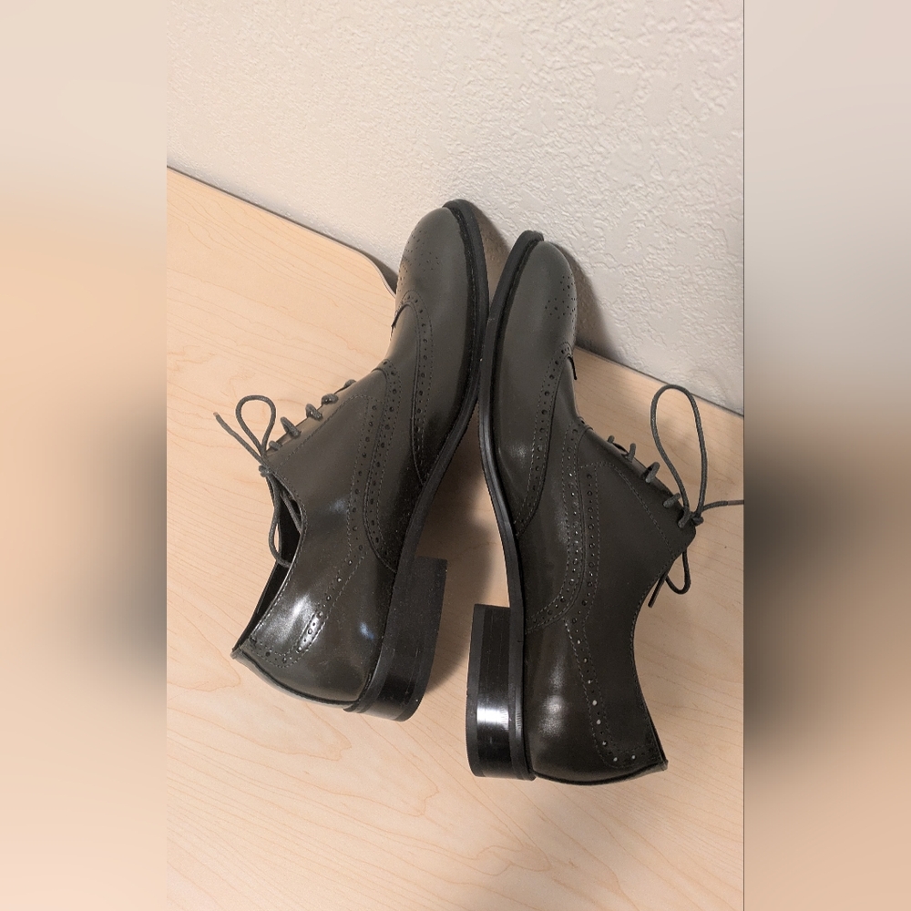 Zota Classic Grey Men's Leather Dress Shoes - Picture 5 of 9